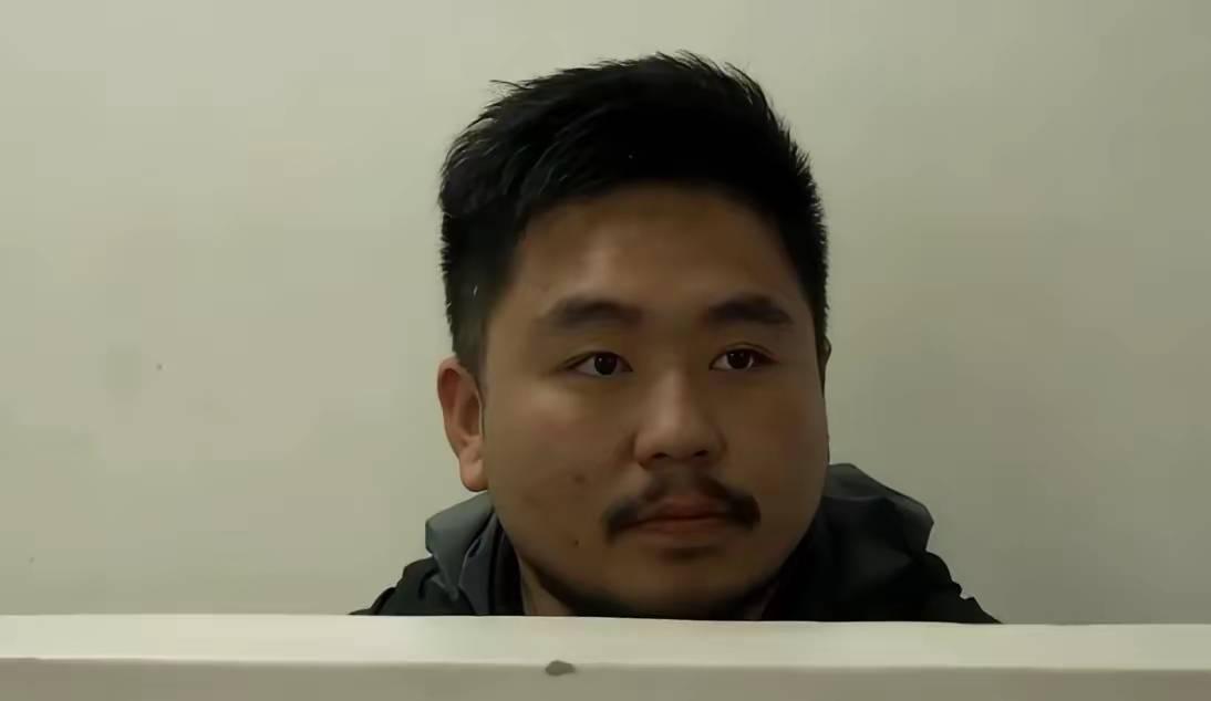 岁中国男子肯尼亚走私2200只活蚁，网友暴怒：按贩毒量刑严惩本周二，一则