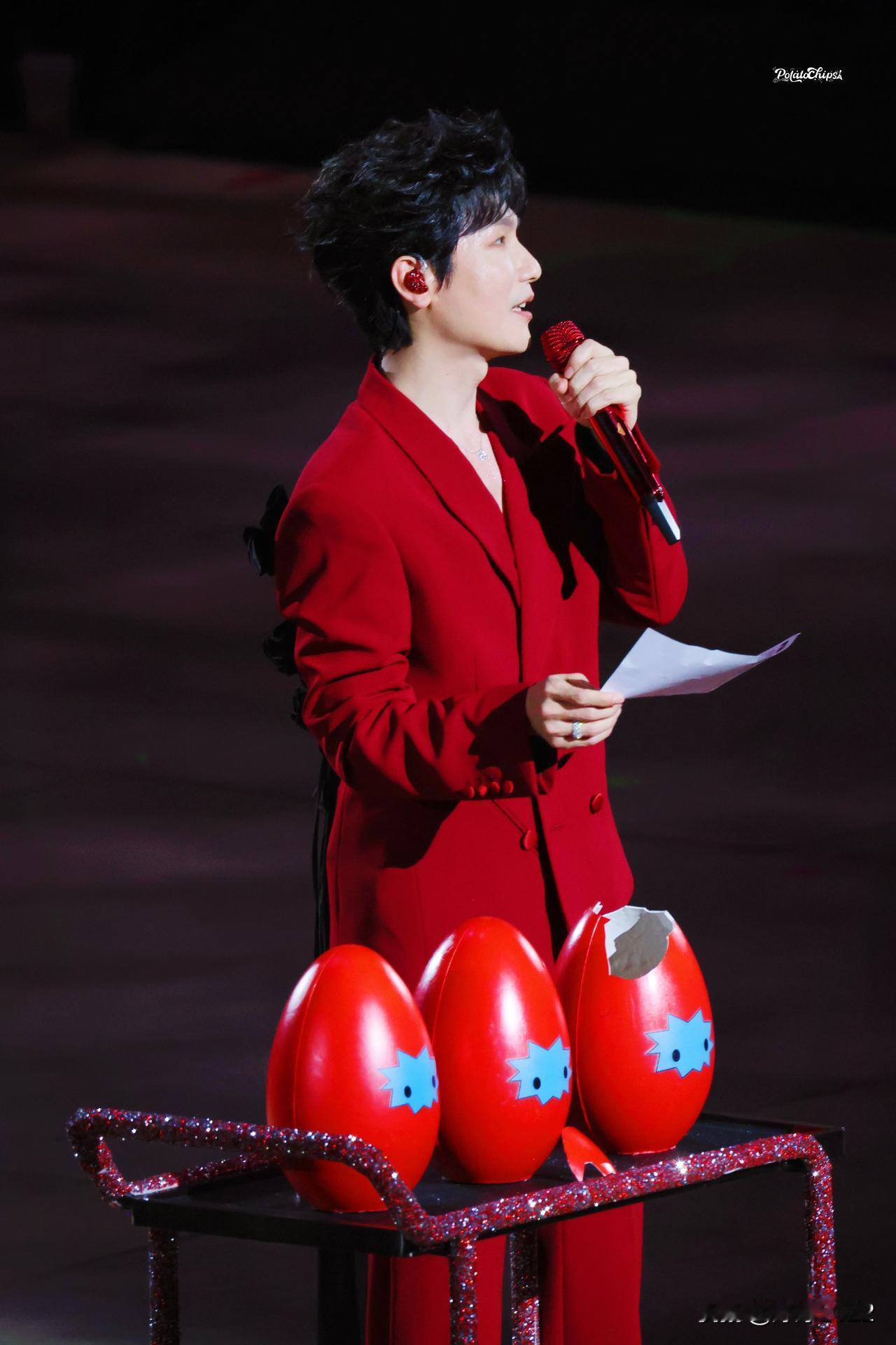 陈楚生，深圳就是不一样啊！两场，每天各抽100个限定版六毛手办​​​，六