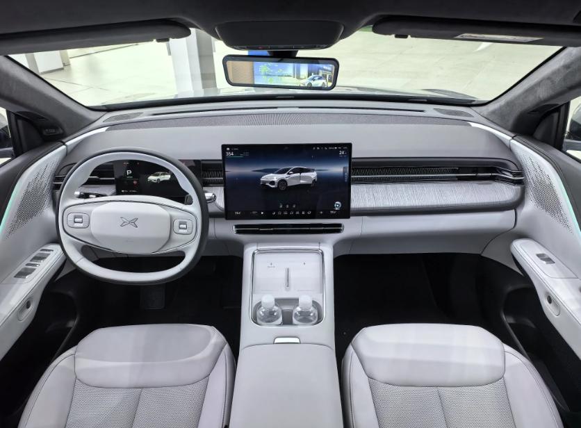 同为热门新能源SUV，零跑全新C11和小鹏G6，15万预算该如何选？ 说到当