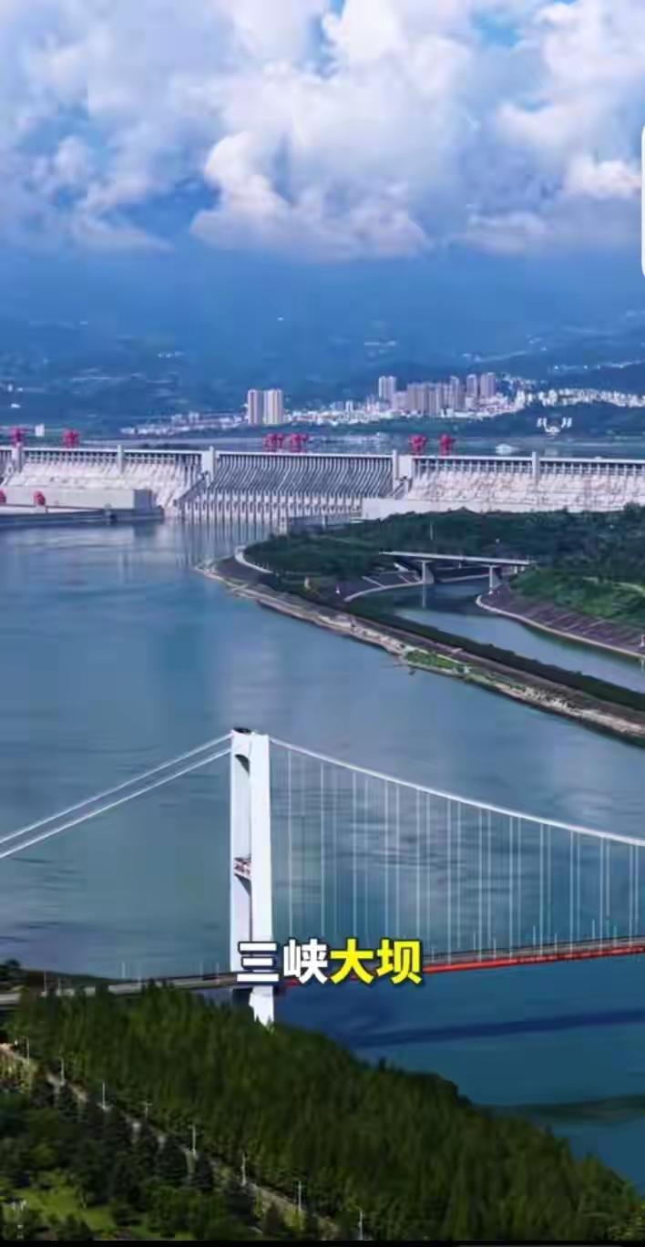 宜昌长江峡谷，藏着一座惊艳世界的国之重器——三峡大坝。这方水土因它成了名副其实的