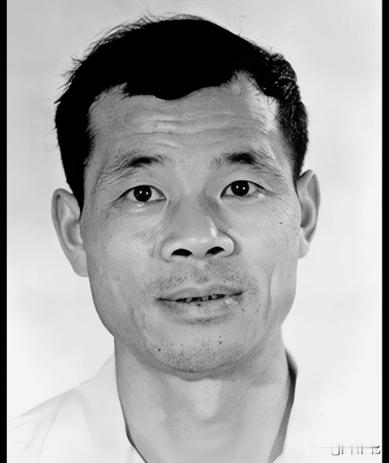 47岁工程师全身长满肿瘤，去世前3个月还在画图纸：他的“傻”，是国家最硬的底气！