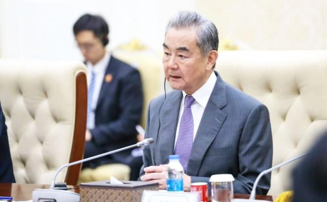 柬埔寨，这次是真真切切把中国当成“自己人”，诚意直接拉满到藏不住。就在金边，