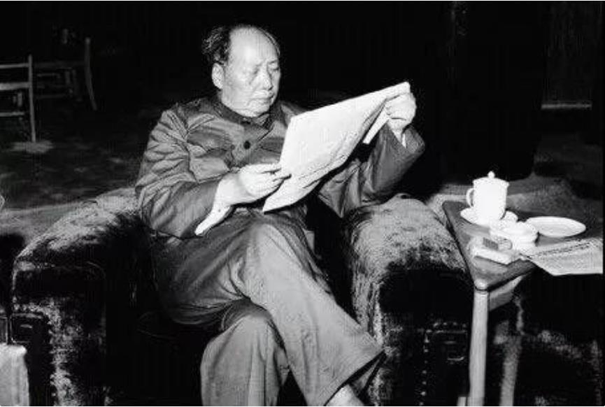 毛主席最开始的工资是610元，但是毛主席觉得自己不该拿这么多钱，就自己降薪，只拿