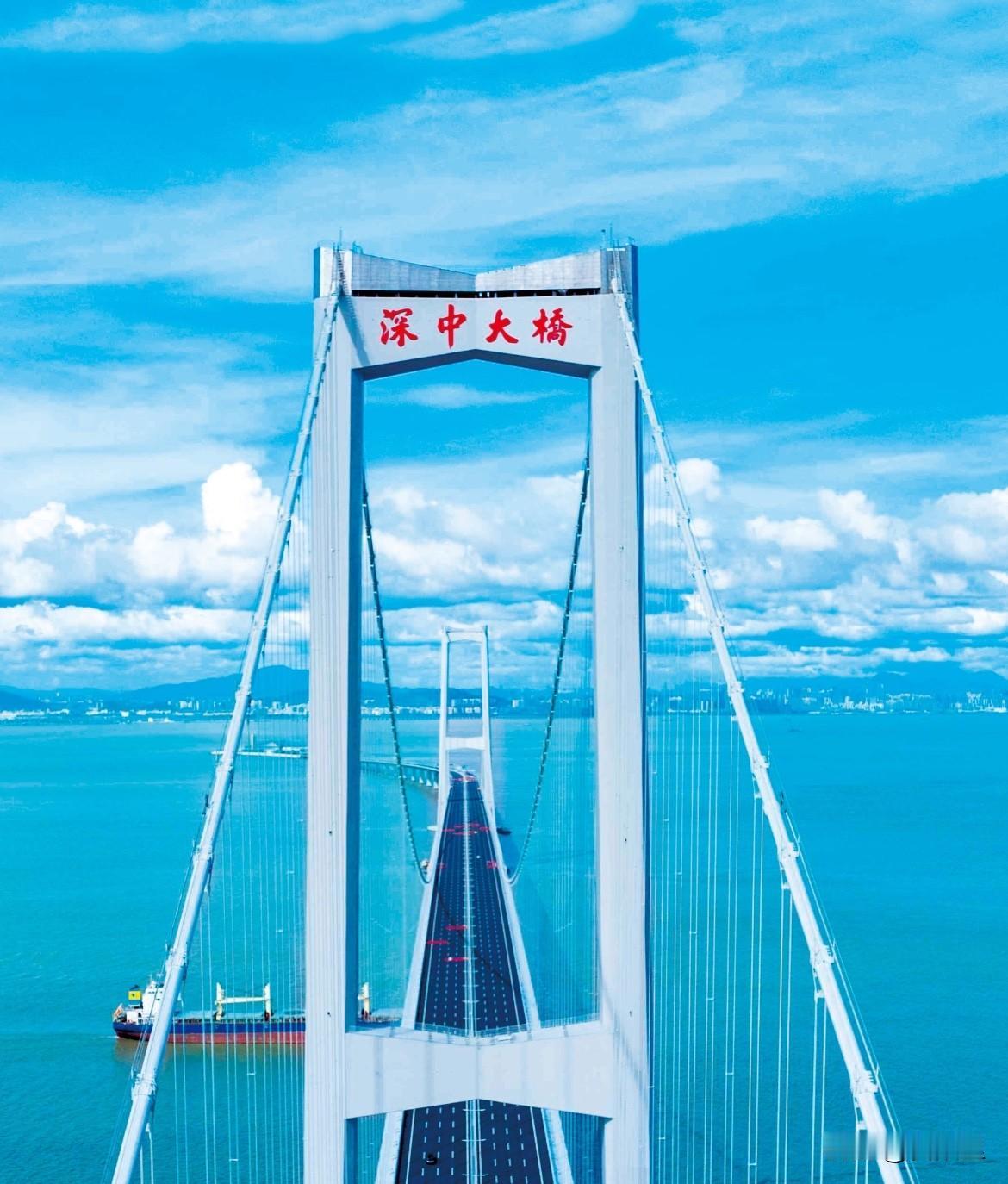 深中大桥，还是不给大哥面子，粤港澳大桥都有三地名。深中大桥，难道广州连名字都不配
