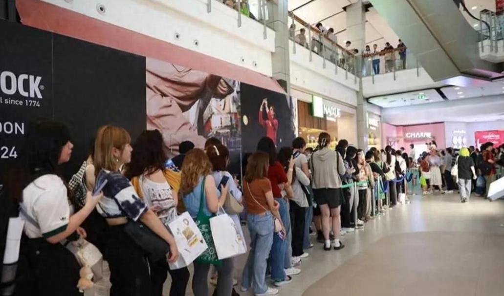 30多万泰国人涌入中国，却打着旅游的“幌子”，实则另有目的！不吃美食，不参观景点
