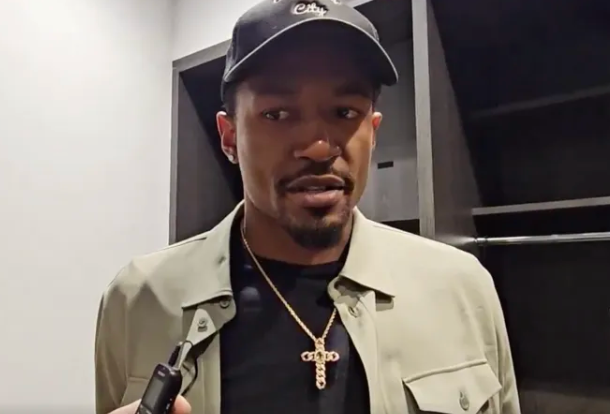 NBA常规赛，快船102-115不敌太阳。赛后快船球员布拉德利-比尔接受了记者