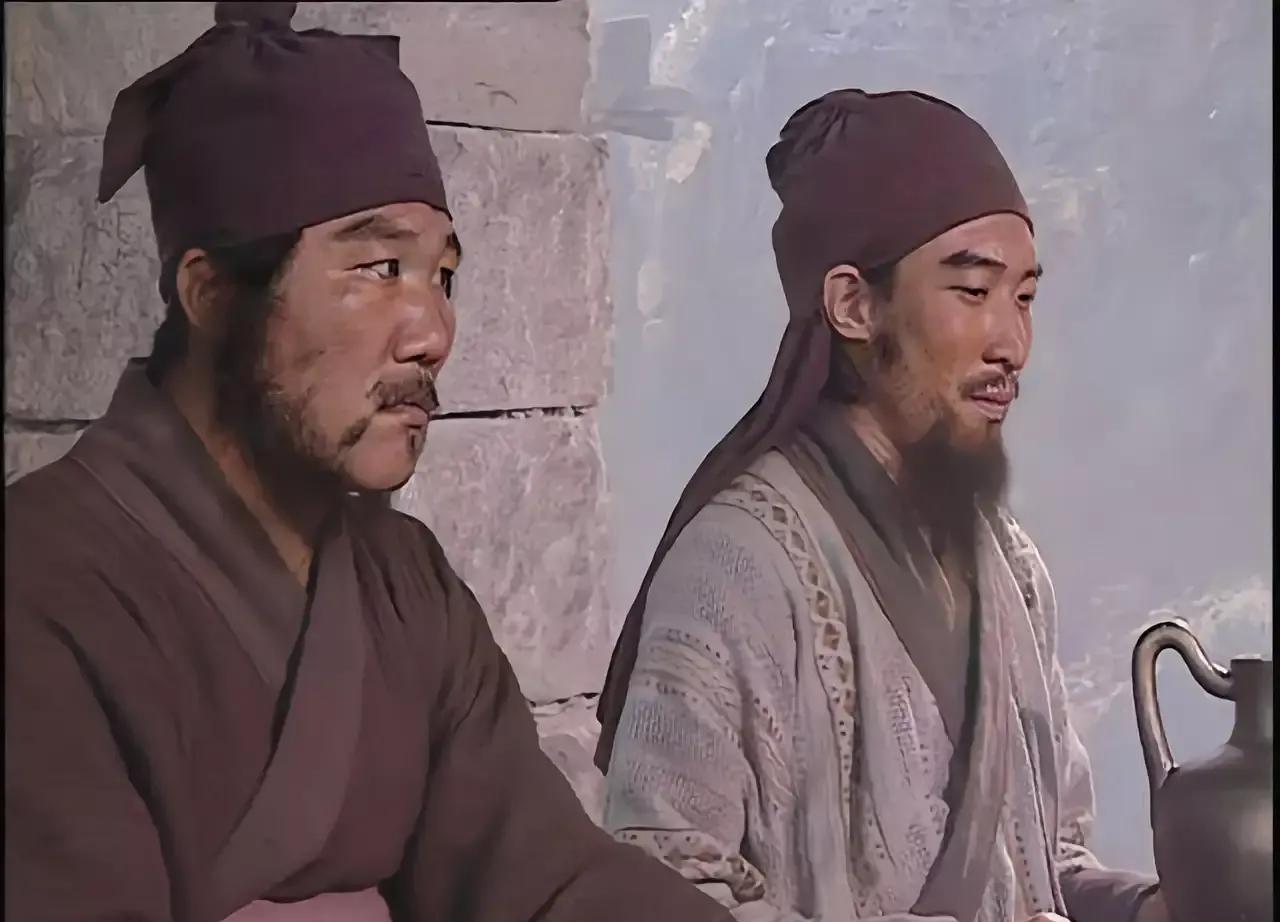 我觉得这是《水浒传》原著比较遗憾的一个地方。【杜迁】、【宋万】在水浒英雄谱中默默
