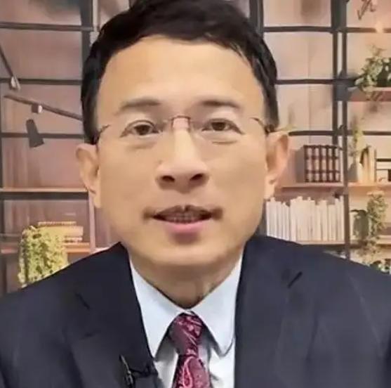 出身深绿家庭的台湾小伙，一次大陆都没来过却比大多数台湾人清醒。他说：虽然我来自深