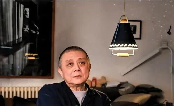 ‘我闺女说你别死屋里，房子不好卖！’看到王朔女儿说这样的话，听着内心一阵悲凉！看