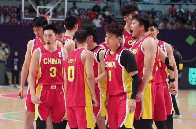 中国男篮为何在亚洲没优势了？中国男篮过去在亚洲称霸，主要靠的是顶级内线球星的绝