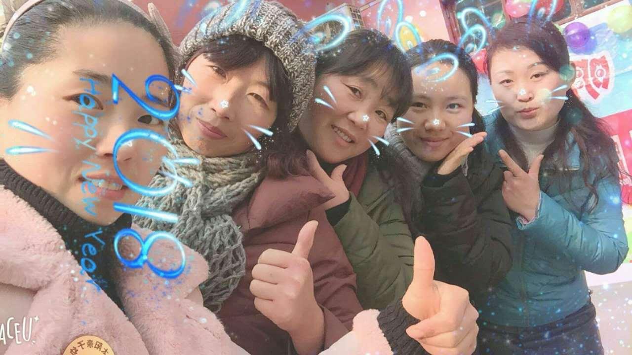 杜集区红太阳亲子幼儿园举办国学诵读文艺活动喜迎元旦