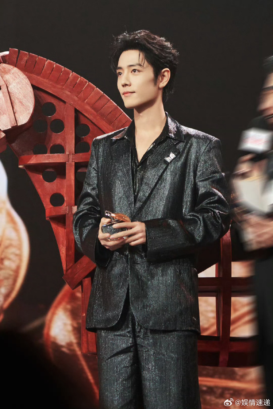 抱兔散人向肖战道歉抱兔散人道歉信好吧