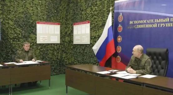 俄罗斯方面12月1日晚的一则消息，让顿涅茨克战场的焦点彻底集中到了红军城——这座