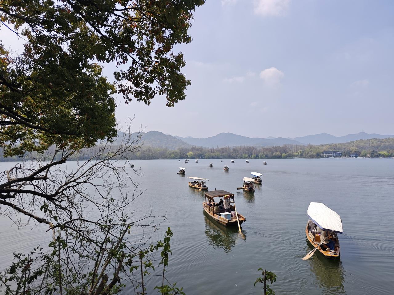 一切都是天意，顺其自然尽父母之责仼，冥冥中早已天注定。天道岂是随便人可以弄懂的，
