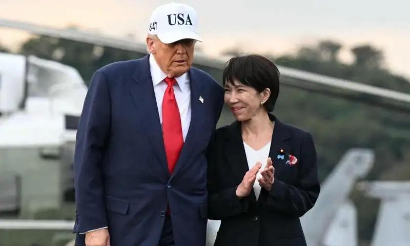 日本议员刚窜台，24小时内高雄迎噩耗！中方反制直击痛处日本自民党代理干事长