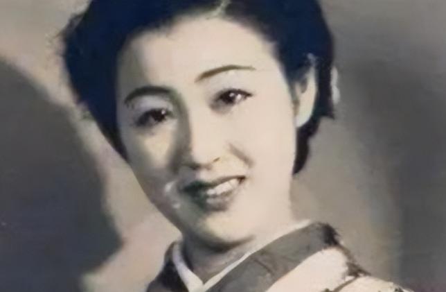 1945年缅甸战场上，中国远征军某部团长抓获了一批日军溃兵，原本怒火中烧打算全部