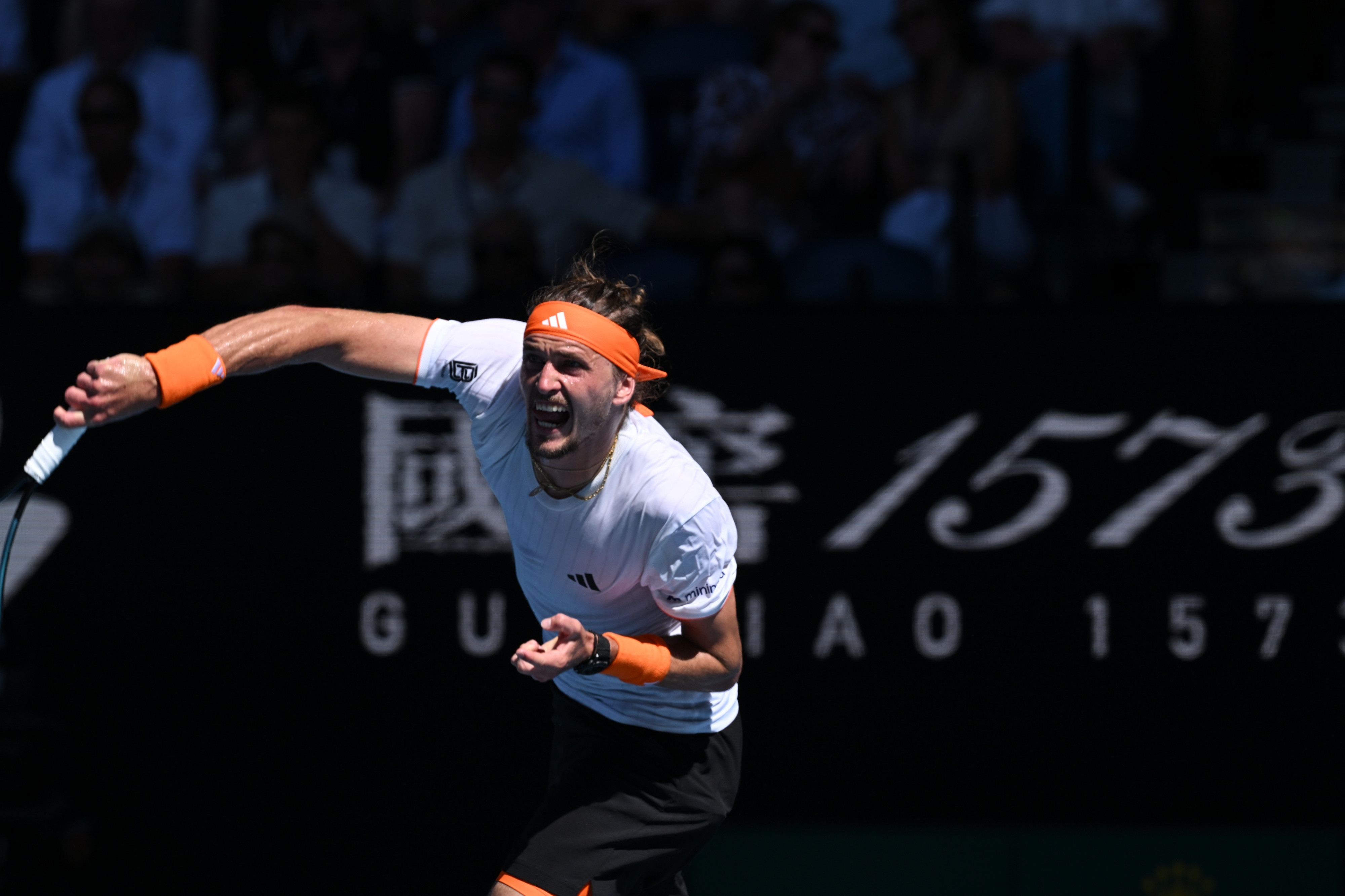 一边看着兹维列夫打球我就一边想，所谓“未来的大满贯冠军”这种头衔，简直是用来加害