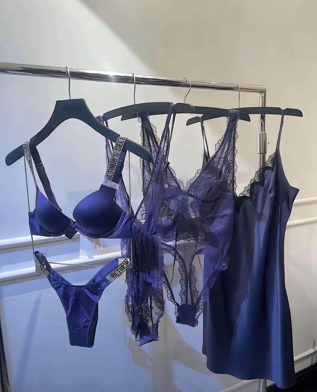 我妈最近总跟我抱怨，说和弟媳住一起过得不顺心。原来她打扫屋子时，从弟弟媳妇衣柜里