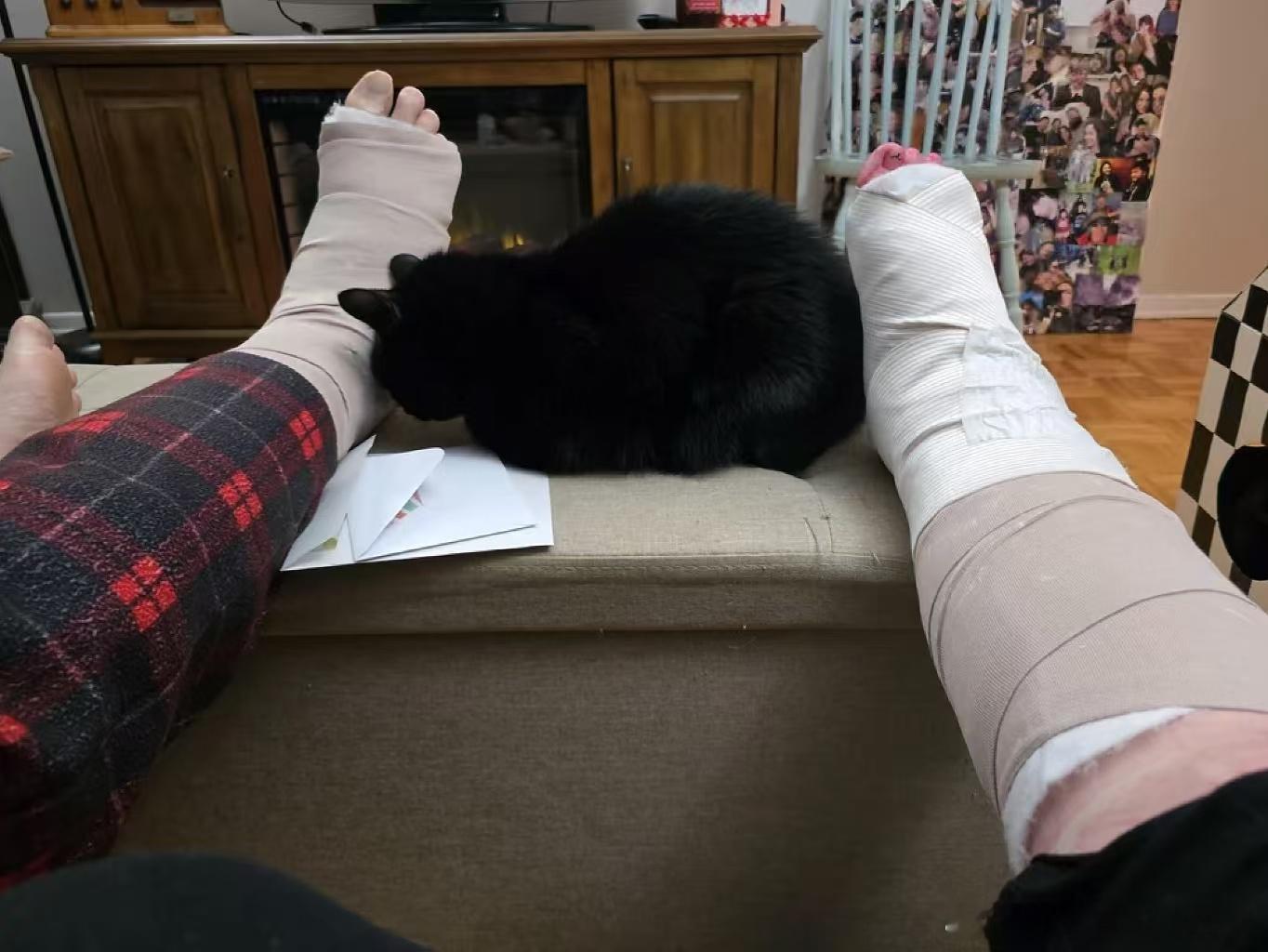 哈哈哈哈哈哈哈哈哈！有卧龙的地方必有凤雏，这两口子，绝了………