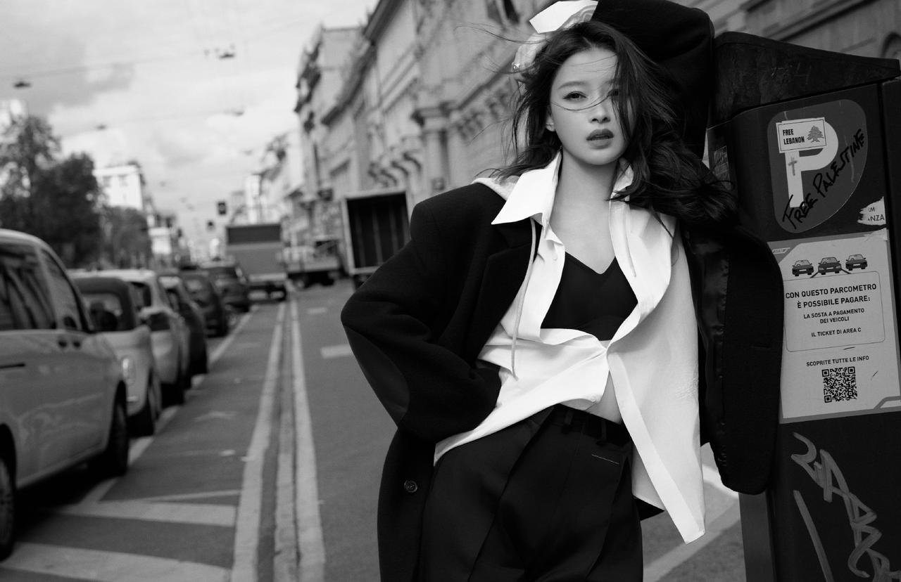 孙怡，又见米兰，漫步街角的浪漫。孙怡​​​