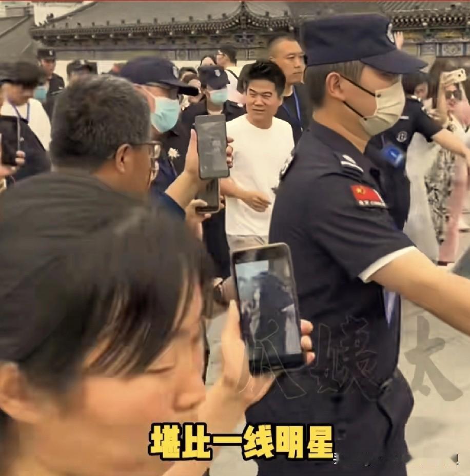 俞敏洪去南极旅游，总共花了不到一百万，一堆网友在那边「破防」，实在是令人费解！