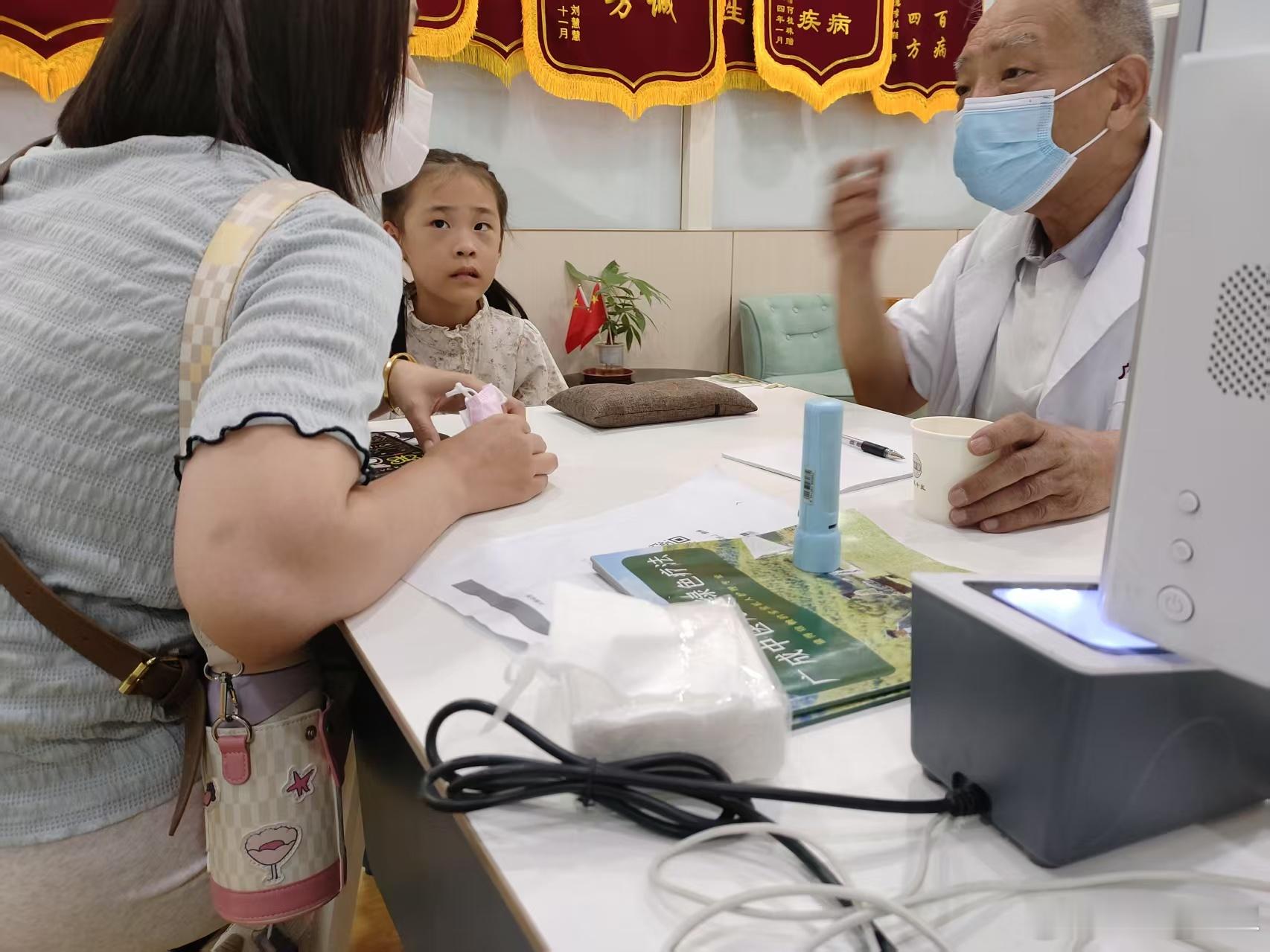 升降失序辨呕利：从“葛根解表”到“半夏降逆”的经方兵法《伤寒论》云：“太阳与阳明