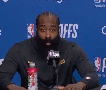 NBA季后赛，骑士客场117-113加时战胜活塞，系列赛大比分3-2领先。赛后