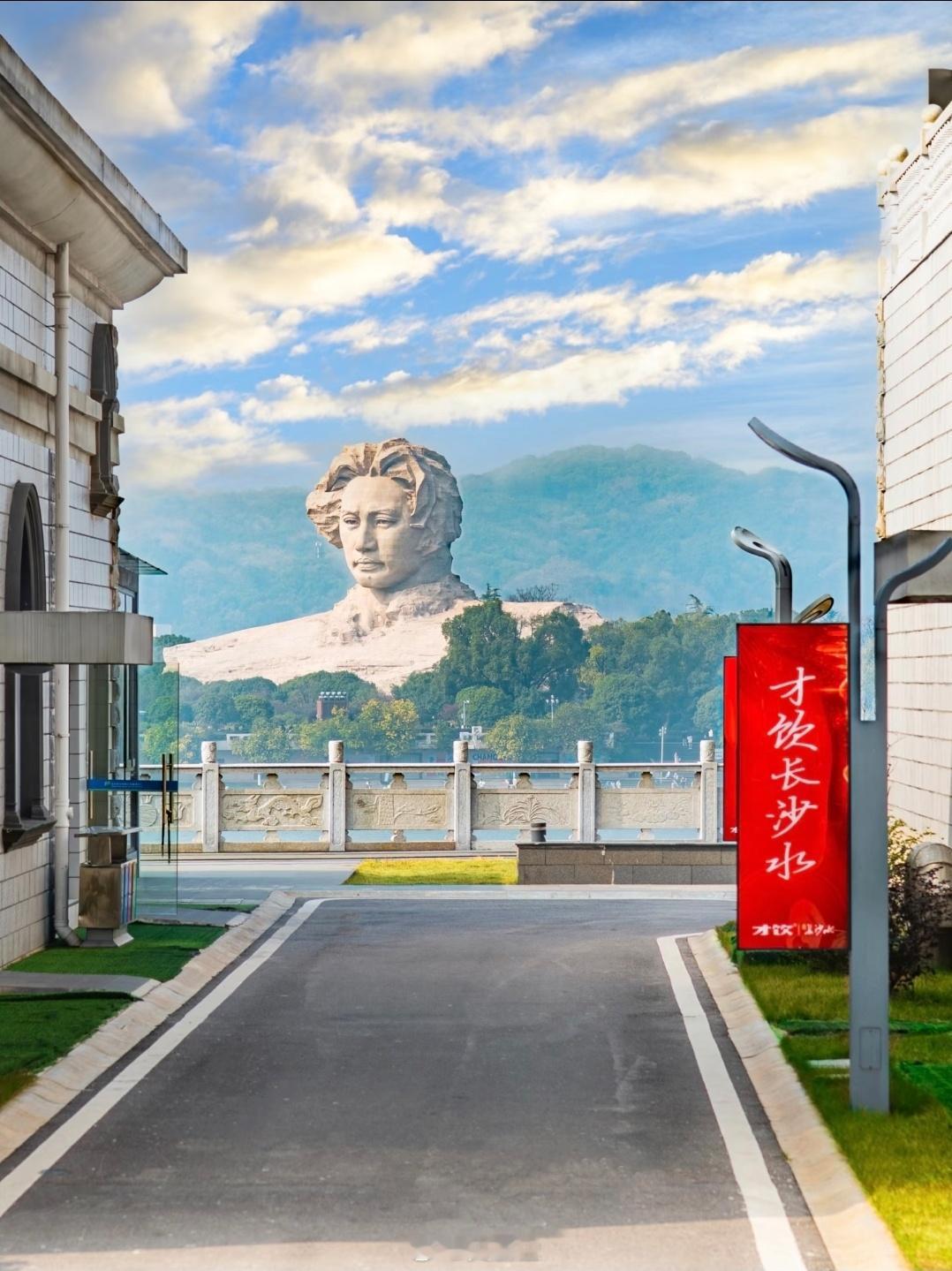 有人只考虑主席有稿费认为就搞特殊了，实际没有，这些稿费来自国外。你们没考虑到主席