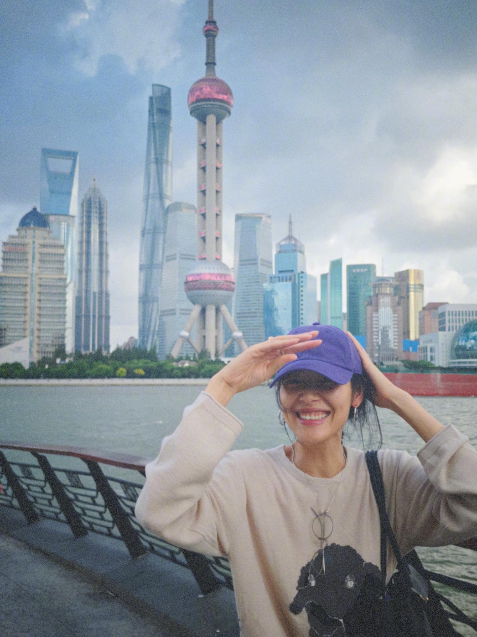 1.刘雯在2014年之后就只走品牌特邀秀，不需要像其他模特一样去面试。2.韩红本