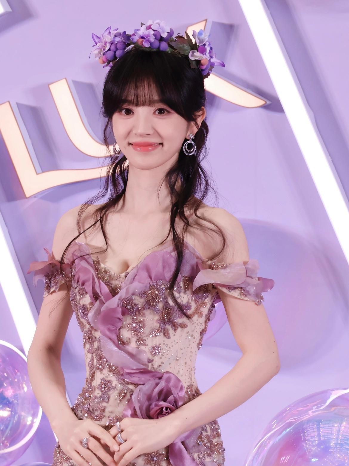 田曦薇美得如此轻而易举🤩​​​
