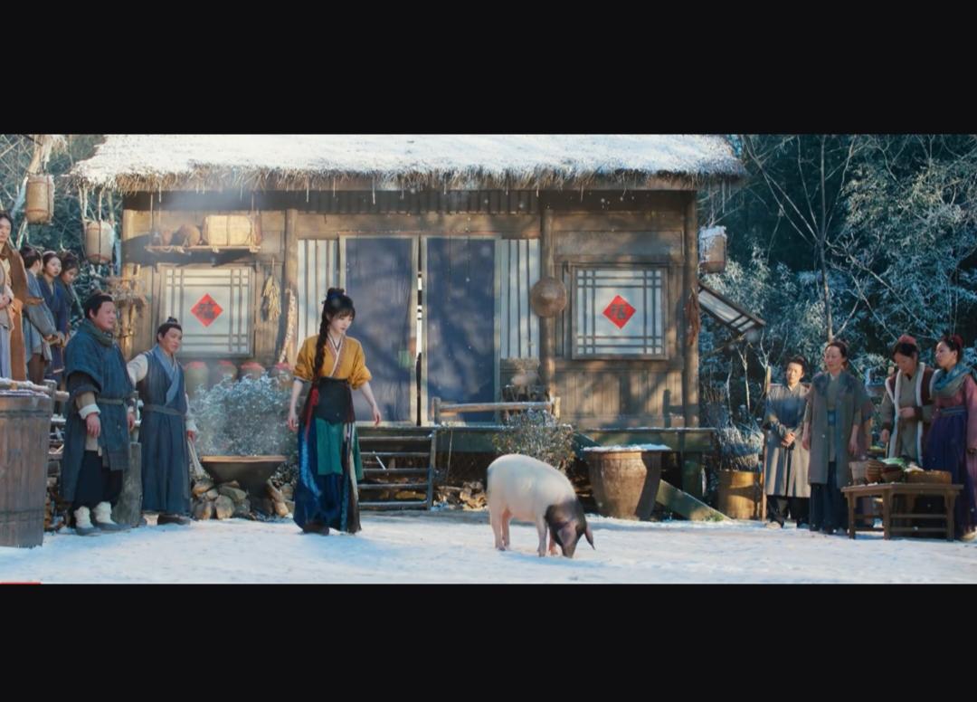 我爸昨晚陪我看《逐玉》，突然看我像看傻子一样他说:终于知道我现在为啥脑子这么