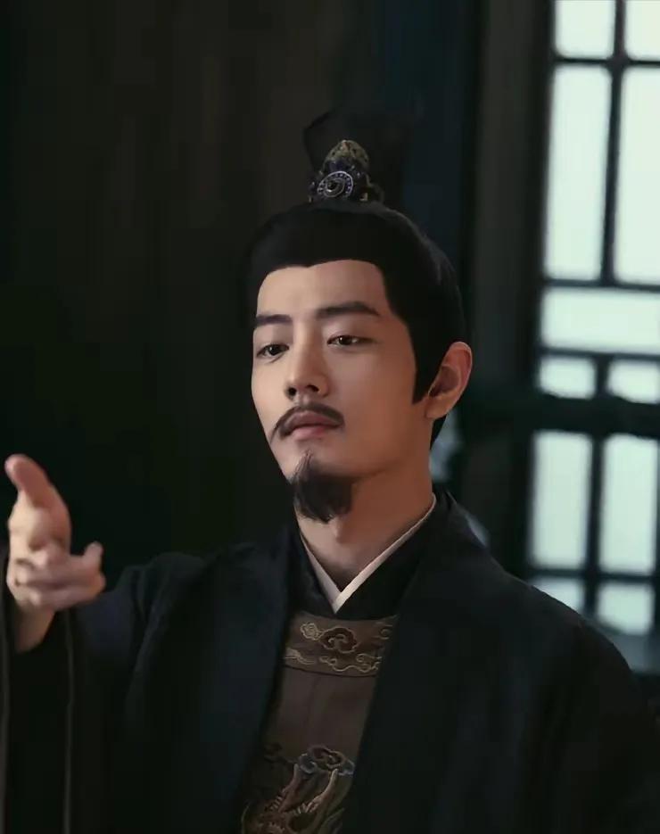 肖战被骂势利和不懂感恩，你们觉得，他冤吗？肖战，不愧是内娱的顶流，不过改了下