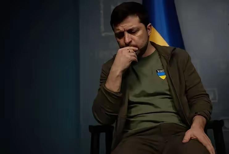 ​当地时间12月19日晚，弗拉基米尔·泽连斯基承认，“无法摧毁‘榛树’导弹。我们