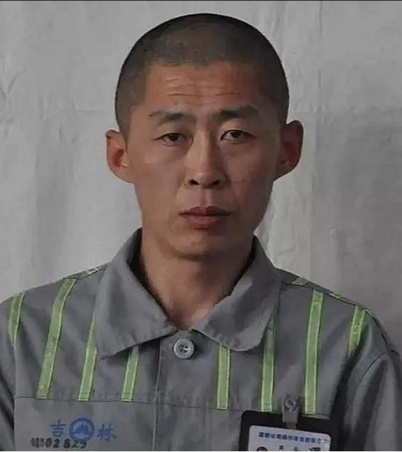 2021年，朝鲜特种兵朱贤健从吉林监狱中成功越狱，只见他从6米高的围墙上一跃而下