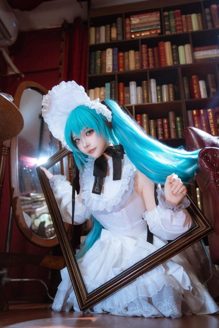 cos正片初音未来二佐Nisa📷又到周末啦