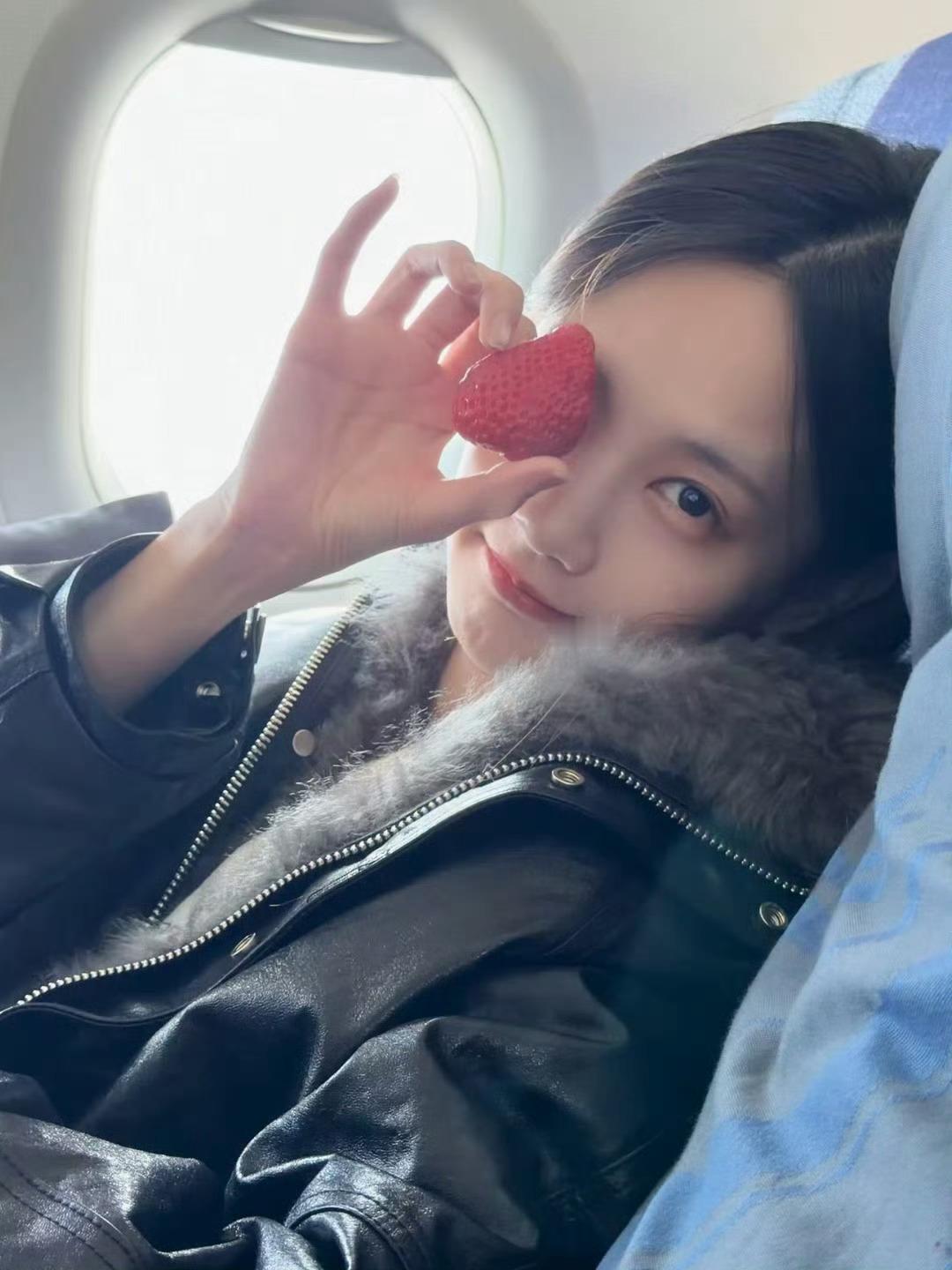 李一桐这是吃可爱长大嘛不然咋这么萌