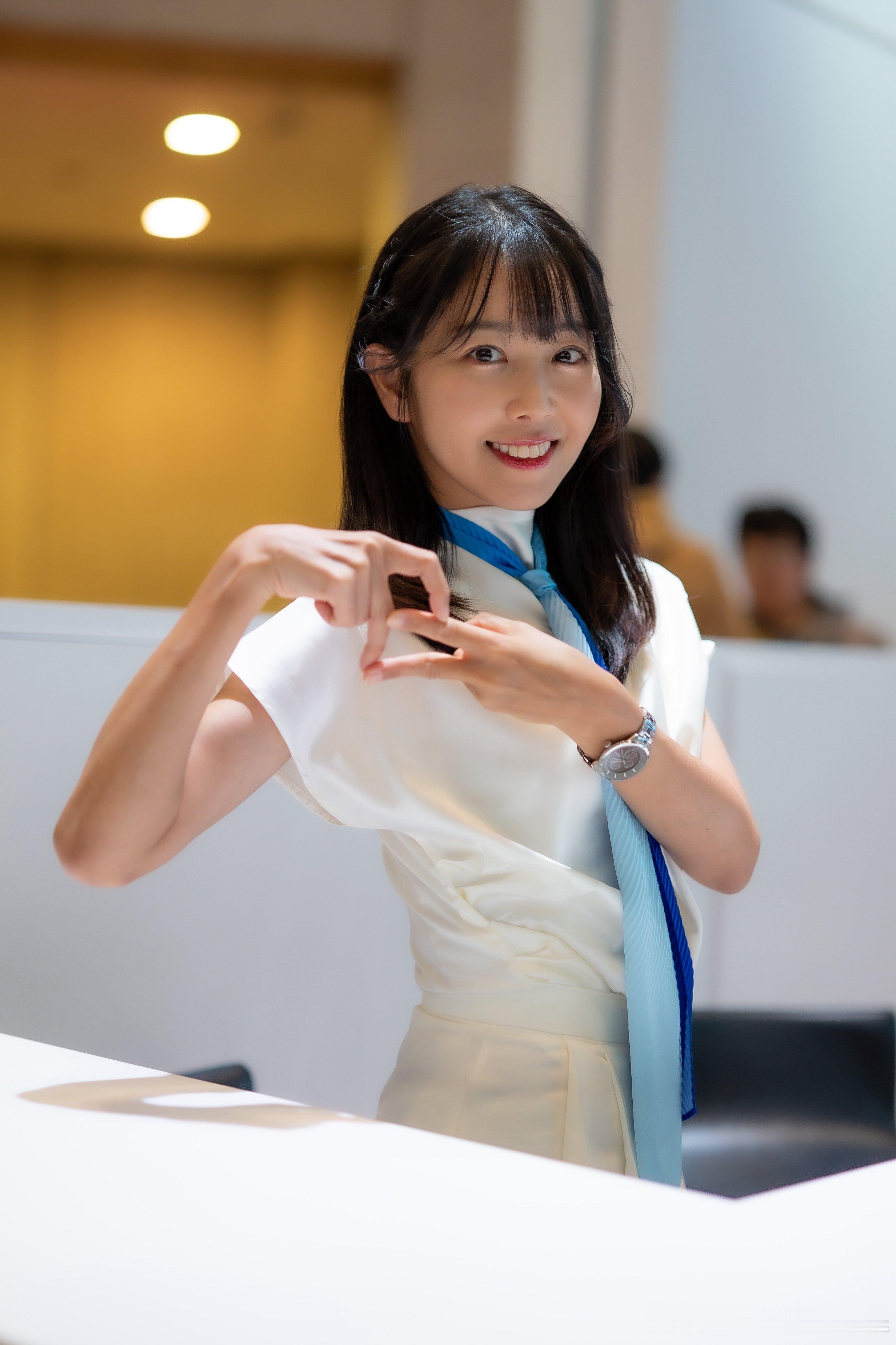 那啥，去看车展的时候直接绕过了前台，可惜了没看到[捂脸哭]大v说车比亚迪​​​