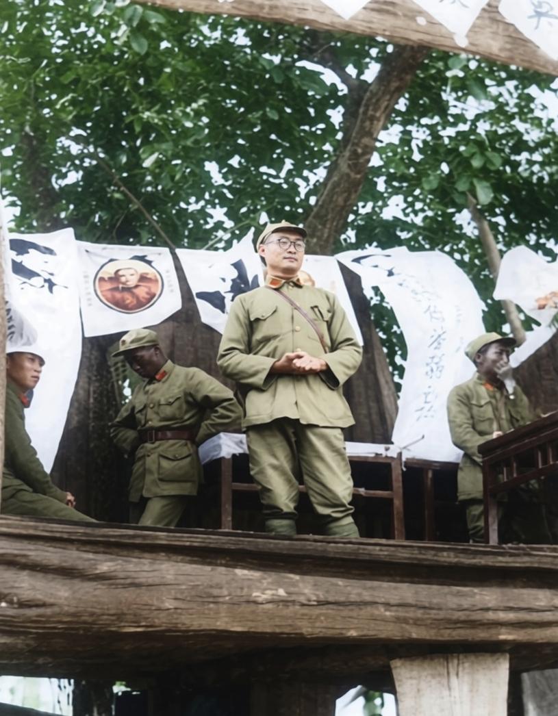 《伟大的长征》开播了！个人觉得还有点小遗憾。1936年10月到1937年初，