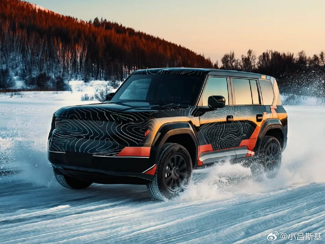 方盒子赛道是越来越拥挤了广汽传祺这次北京车展也要发布个新的方盒子，不过看这个预告