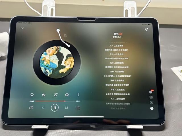 苹果 iPad Air 值得选择吗? M2强悍芯+超长续航, 售价降至新低!