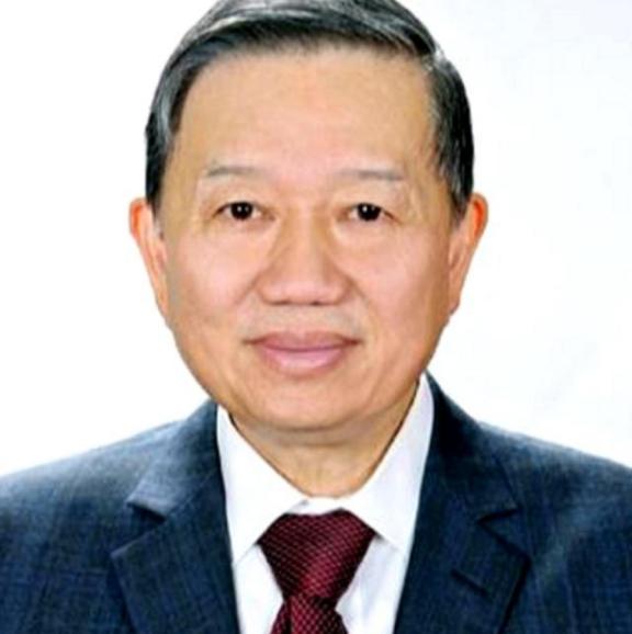 越南如今态度的转变似乎已然明亮，在中国和日本对峙的今天，新加坡都站了出来站队日本