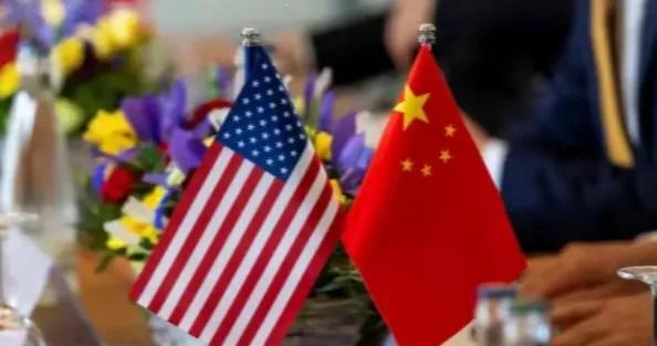 美国已经意识到，与其与中等国家结盟，让中等国家在大国之间横跳占便宜，吃力不讨好，