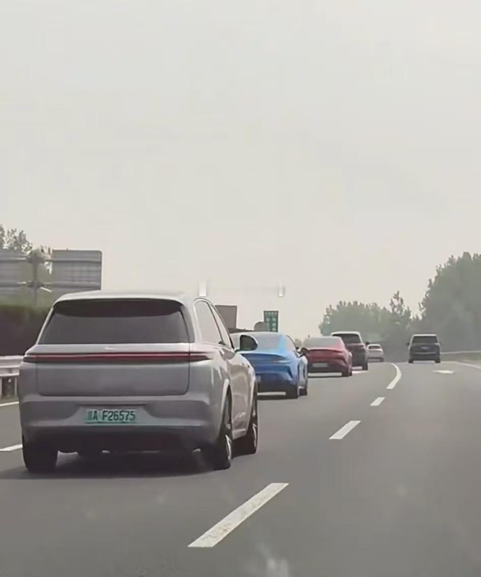 为数不多我和英短老师意见相同不过我需要补充一下，有车子破风也不行哈