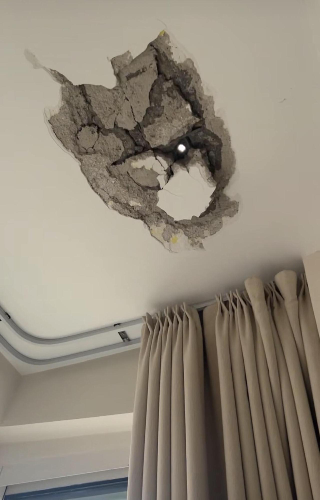 求助帖急急急！从没遇到这种事情，楼上装修把我天花板打穿，我该怎么办！！！！