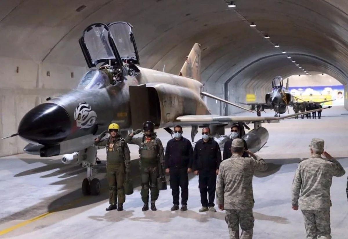 在美伊冲突期间伊朗将其大部分作战飞机部署到地下基地，OSINT分析师报告称整个机