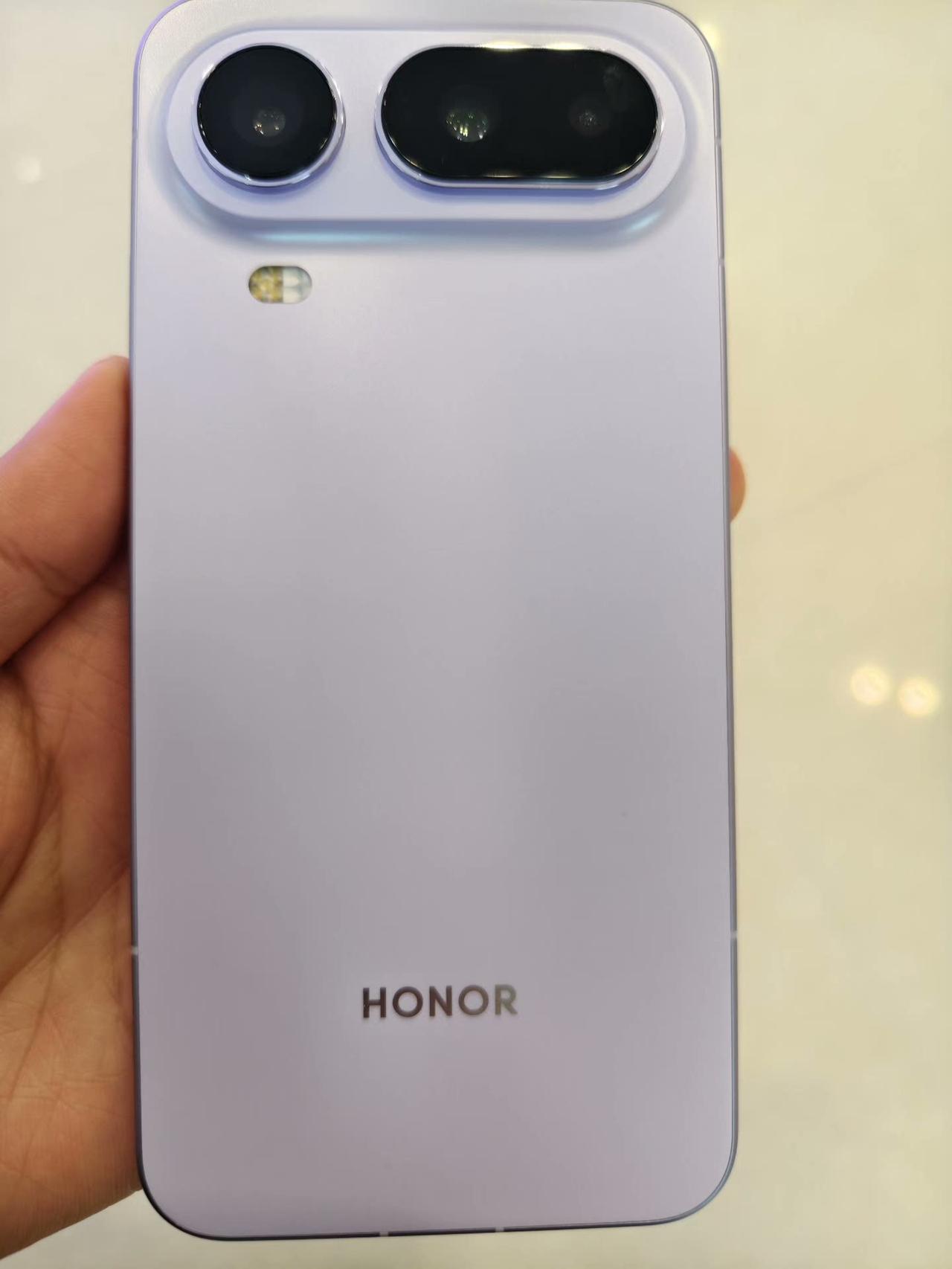 荣耀Magic8ProAir上手实测，室温跑分389万，这个Air真Pro。