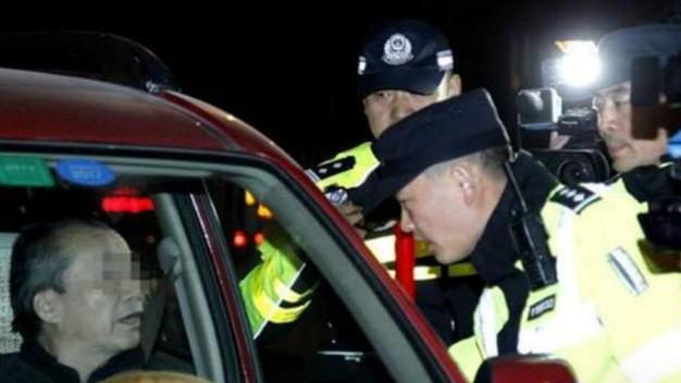 航母下饺子？那根本吓不倒日本！很多人以为东京最忌惮的是解放军的远程火力，错！真相