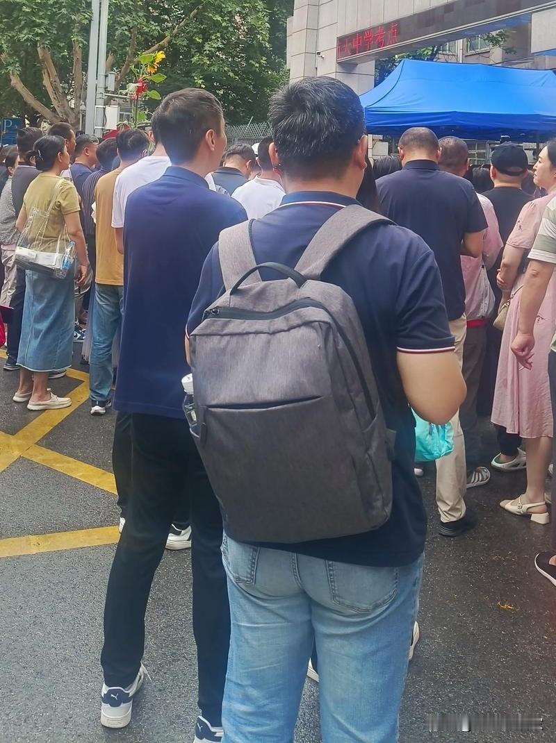 高考刚结束，父亲隐忍6年彻底爆发：有些孩子，真的是被惯坏的说个身边真事，看