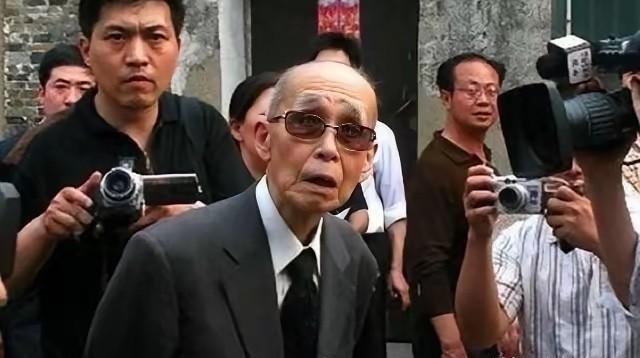 九旬日本退伍老兵松本还想打中国？被问为何执着，他曾说出了3个令人脊背发凉的理由！