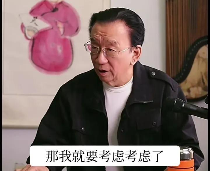 看样子，80岁的侯耀华准备要“抛弃”63岁的杨议了！这从4月30日晚上侯二公子在